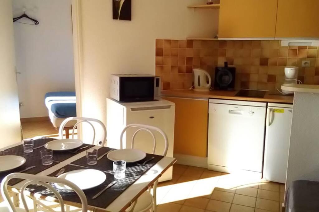 Capao Appartement Climatise Grande Terrasse Place Parking & Piscine Agde Exterior photo